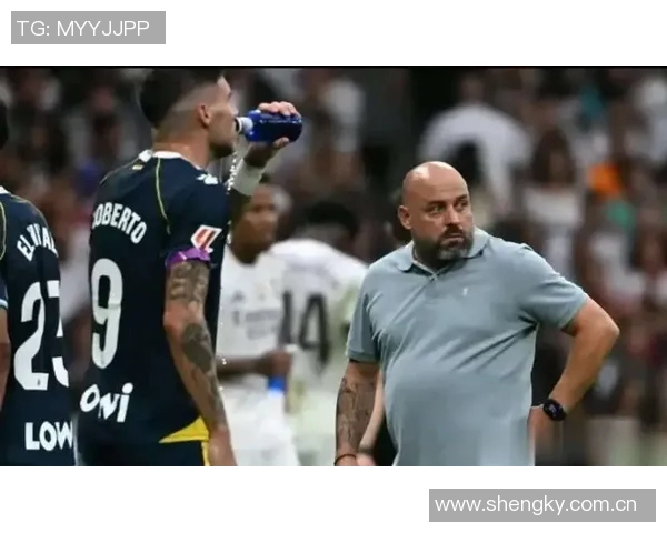 库尔图瓦批评巴萨与黄潜海外赛影响公平性强调西甲主客场差异显著 库尔图瓦批评巴萨与黄潜海外赛影响公平性强调西甲主客场差异显著