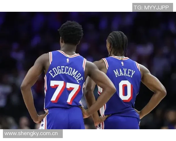 揭幕战主场对决76人杰伦布朗因左腿筋拉伤出战存疑 揭幕战主场对决76人杰伦布朗因左腿筋拉伤出战存疑