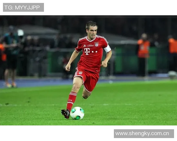 拜仁官方宣布拉姆荣获联邦功勋勋章展现足球公平竞赛精神 拜仁官方宣布拉姆荣获联邦功勋勋章展现足球公平竞赛精神