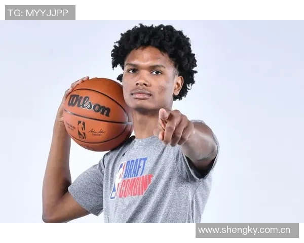 杜兰特薪资逐年攀升生涯多队效力场均得分始终稳定在25以上 杜兰特薪资逐年攀升生涯多队效力场均得分始终稳定在25以上