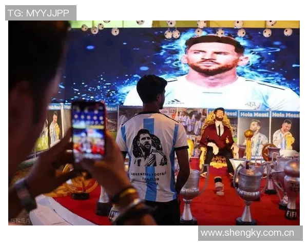 外媒报道印度为梅西建雕像并重现其迈阿密住所展现崇拜之情 外媒报道印度为梅西建雕像并重现其迈阿密住所展现崇拜之情