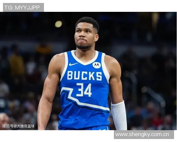 字母哥开季前四场创历史纪录140分50板25助攻成首人